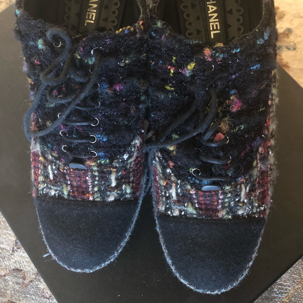 Chanel platform shoes - Picture 3 of 8